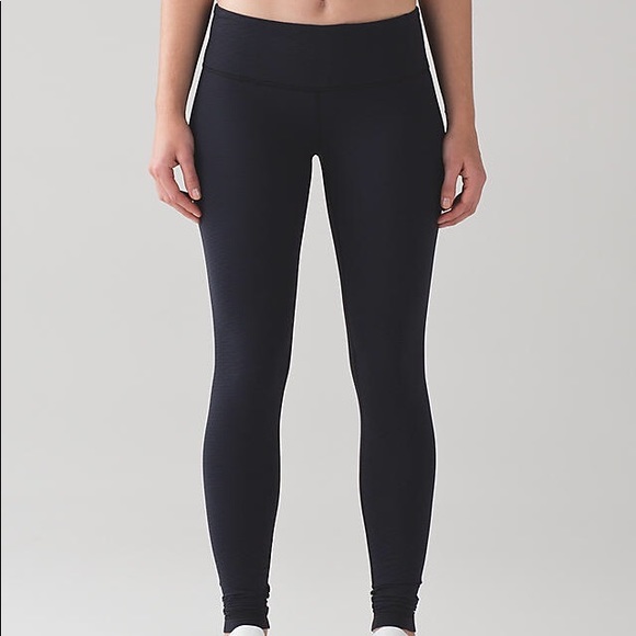 lululemon athletica Pants - Lululemon Wunder Under Leggings in Luxtreme Black